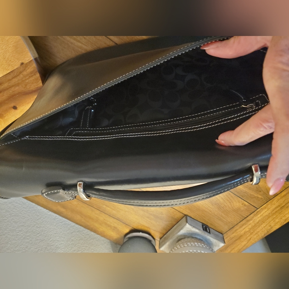 COACH BRIEFCASE IN FANTASTIC CONDITION! AUTHENTICATED! - Picture 8 of 15